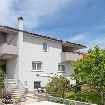 Apartman Maria Pula Exterior photo
